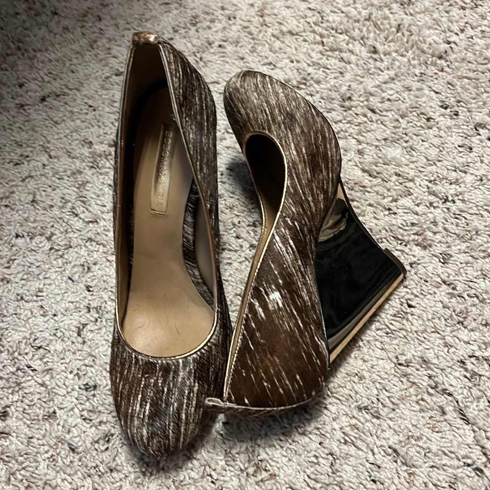 bCBG Maxazaria calf hair wedges